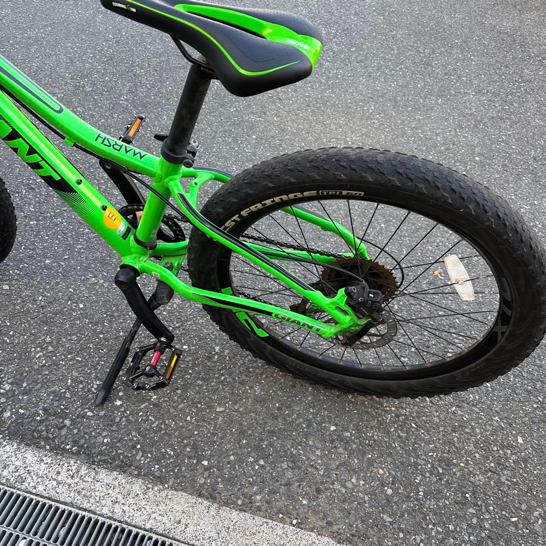 （中古）Giant マウンテンバイク ファットタイヤ　身長130〜150位