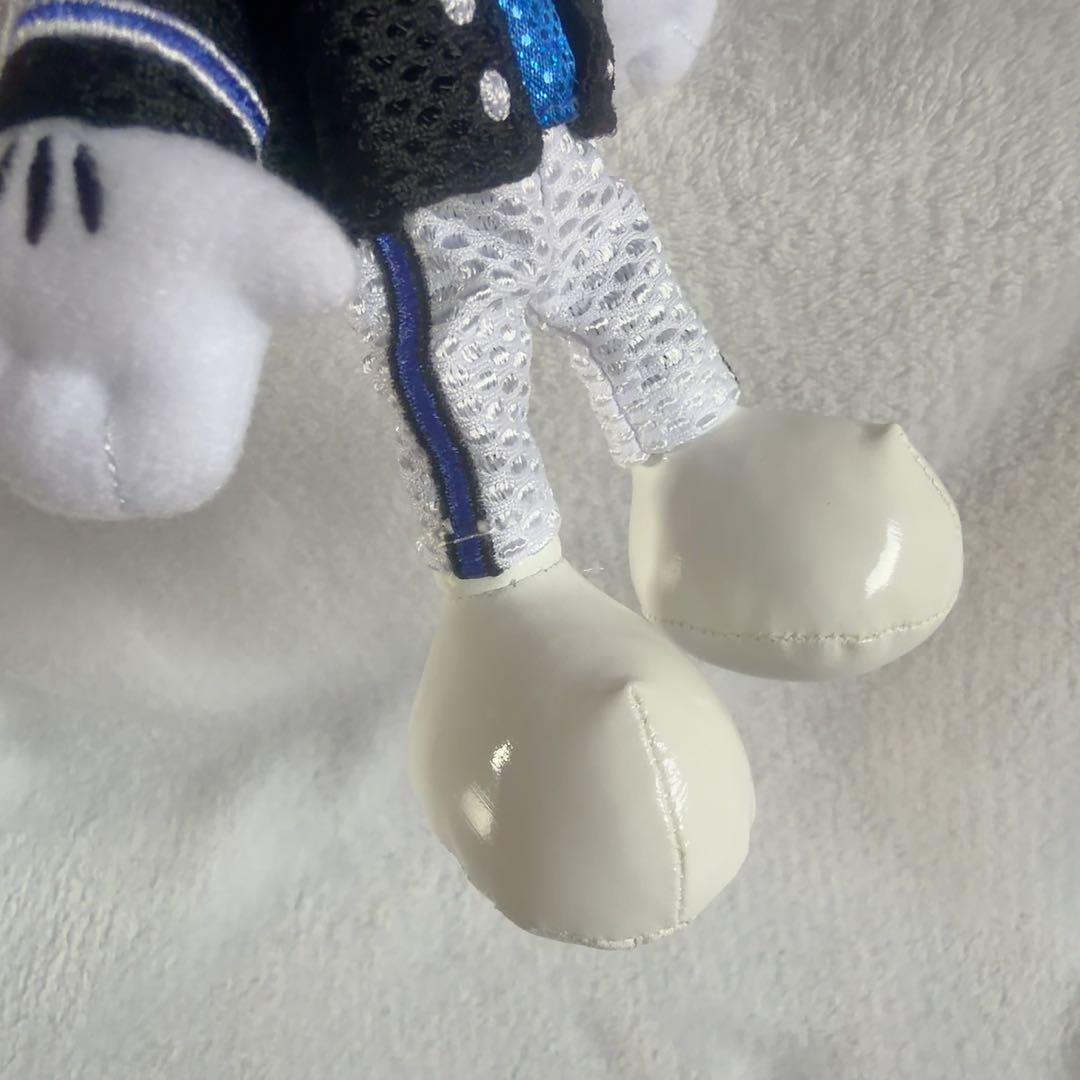 ディズニーランド　クラブマウスビート　ミッキー ぬいぐるみバッジ　黒ジャケット