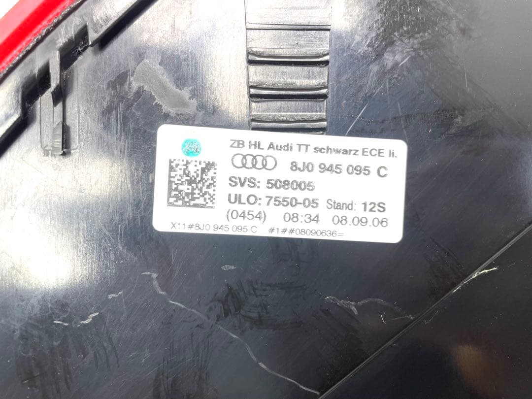 AUDI/アウディ TT 8J 純正 左テールランプ 8J0 945 095C
