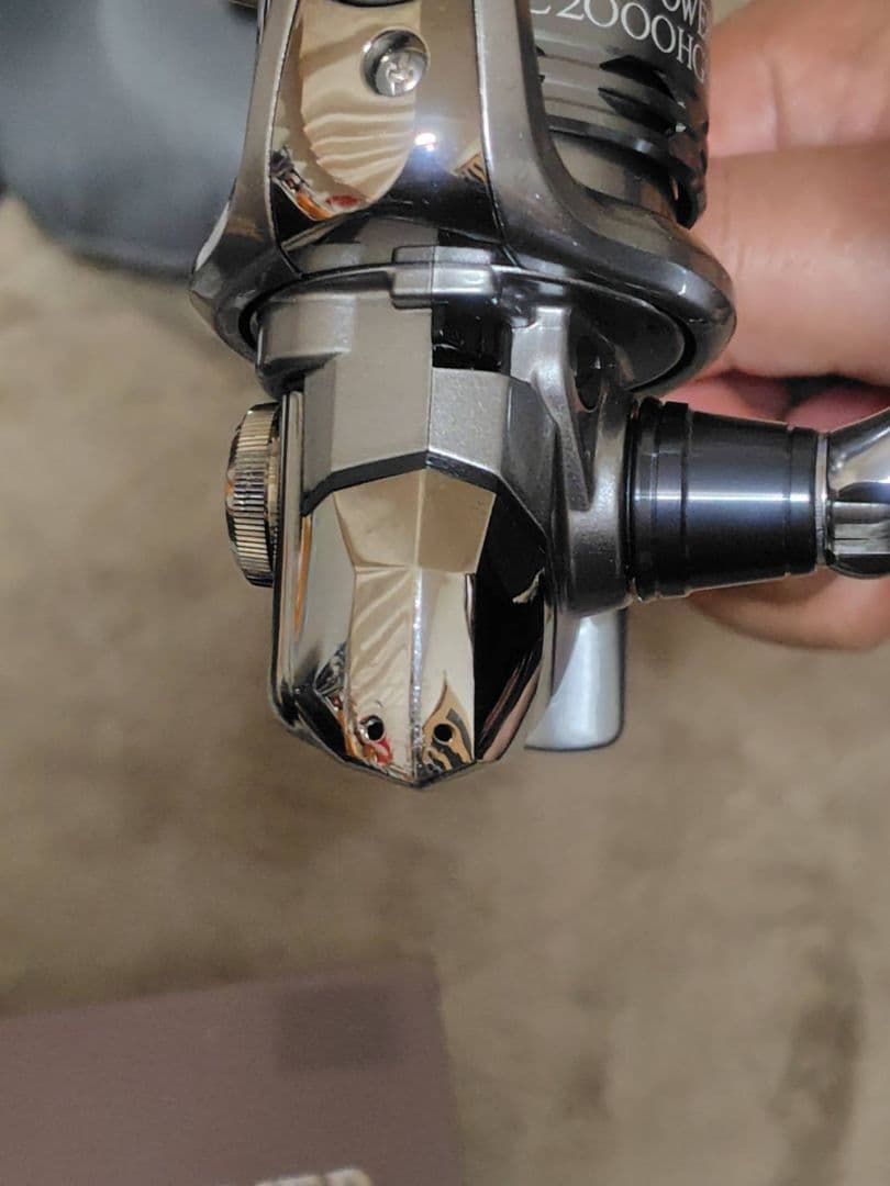 SHIMANO スピニングリール 　11ツインパワーC2000HGS