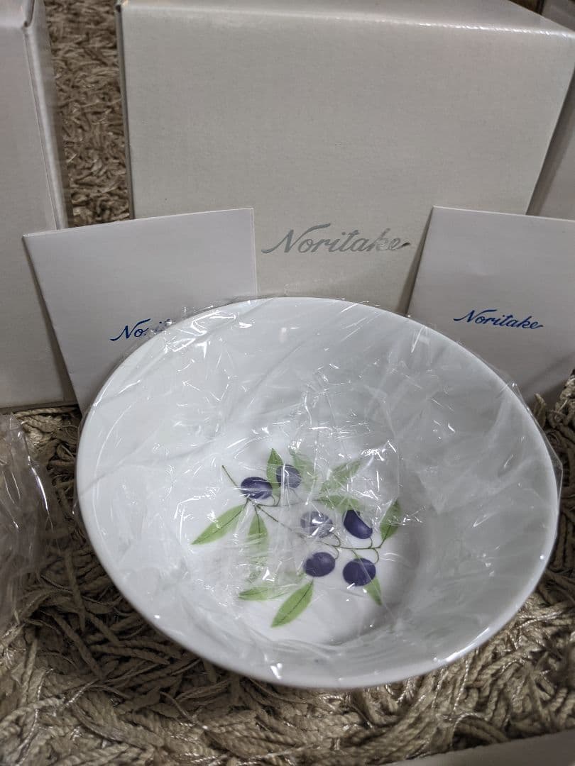 Noritake フルーツモチーフ 食器セット
