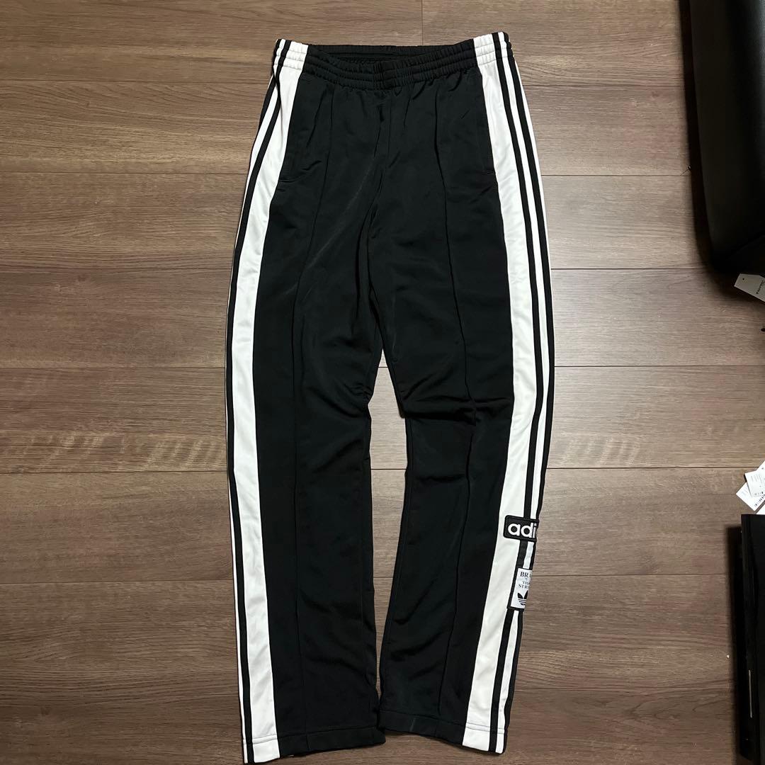 adidas originals トラックパンツ サイドボタン ブラック M
