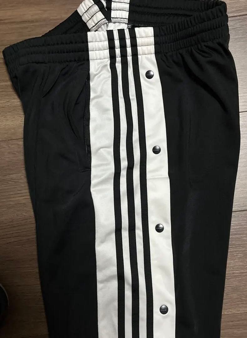 adidas originals トラックパンツ サイドボタン ブラック M