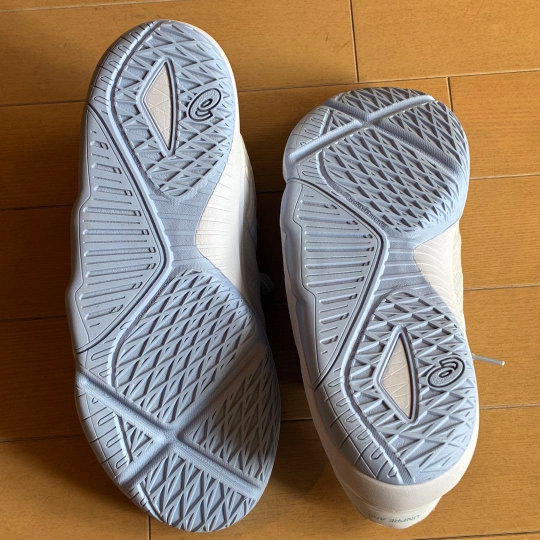 美品asics UNPREARS LOW2 アシックス　アンプレアルスロー2