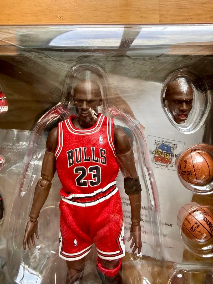 【新品未開封】MEDICOMTOY MAFEX Michael Jordan