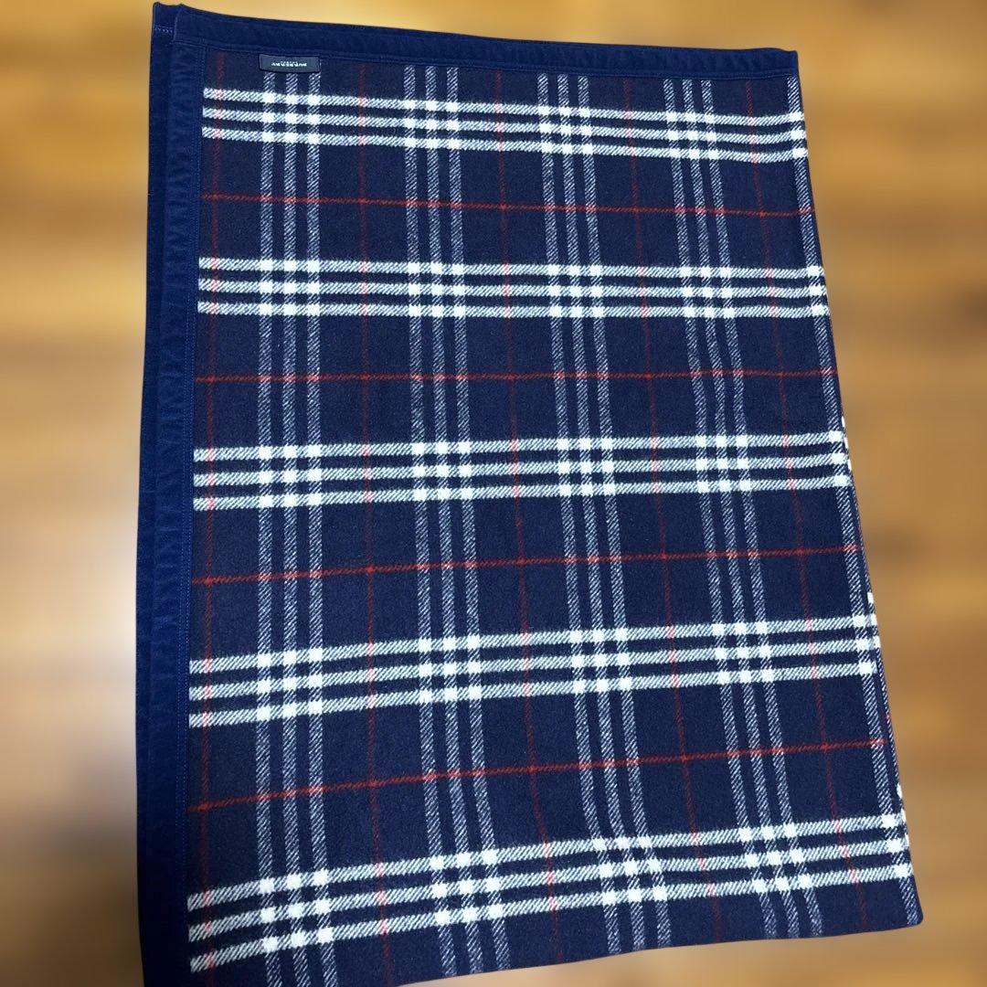 【SALE】Burberry 高級ウール100%毛布　 ネイビーチェック