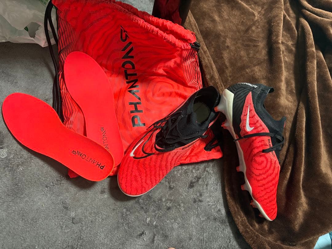 NIKE PHANTOM サッカーシューズ レッド