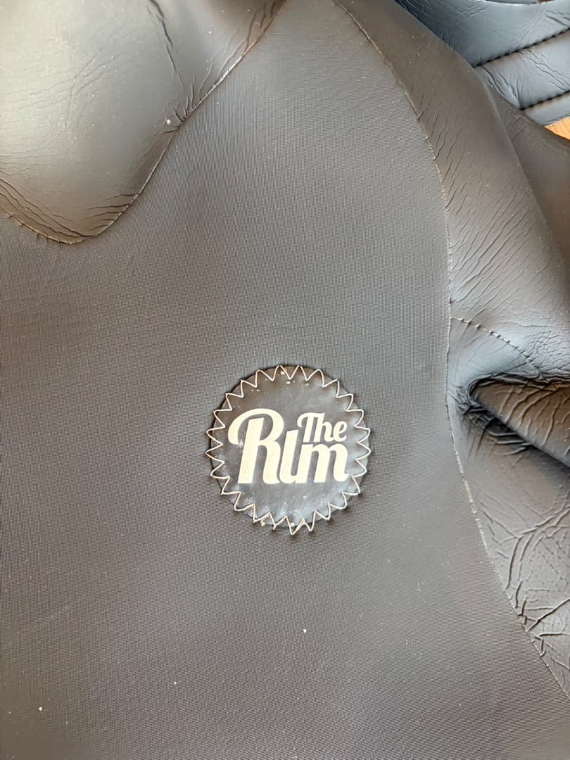セミドライ ウェットスーツ THE RLM RUBBER