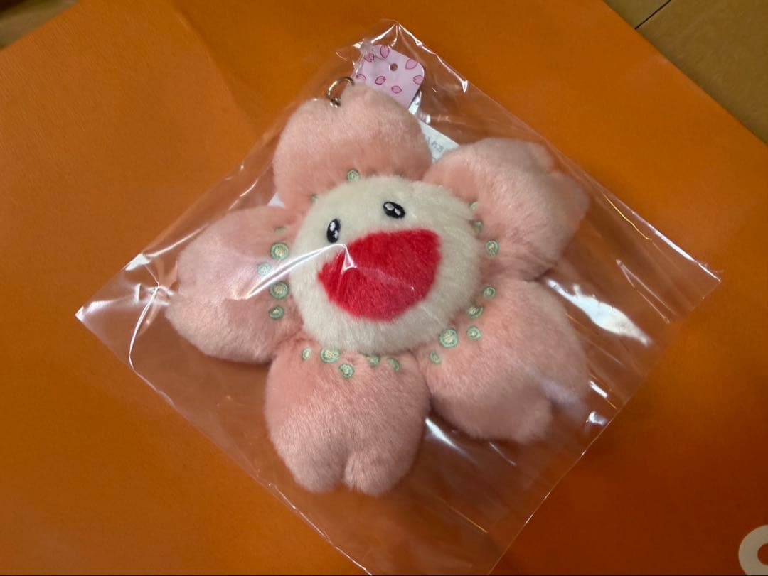 村上隆 フラワー 桜祭り キーホルダー sakura 新品未開封　国内正規品