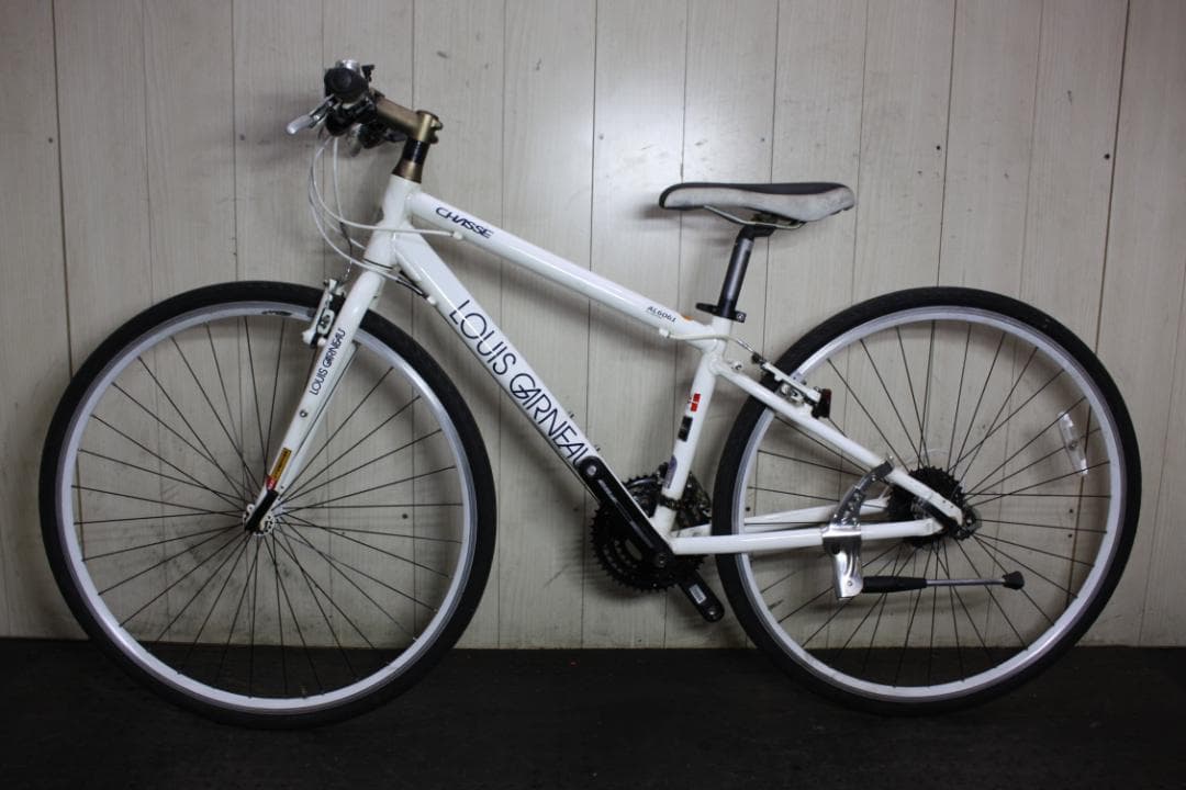 ルイガノLGS-CHASSE 700C アルミ 24速 370mm 白クロス