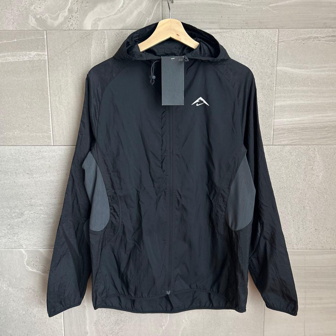 新品 NIKE メンズ【S】トレイル エアリーズ 薄手 ランニングジャケット 黒