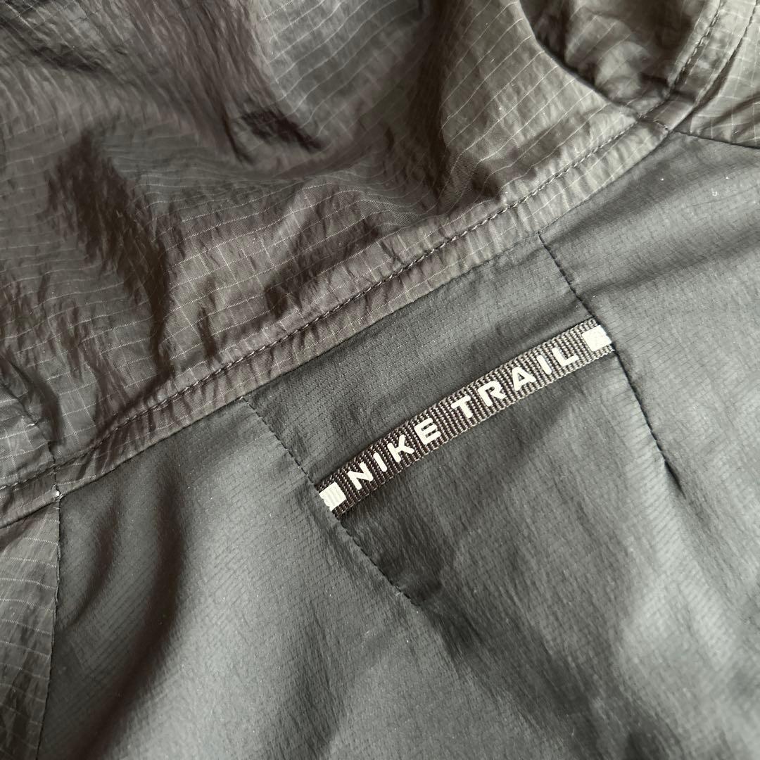 新品 NIKE メンズ【S】トレイル エアリーズ 薄手 ランニングジャケット 黒