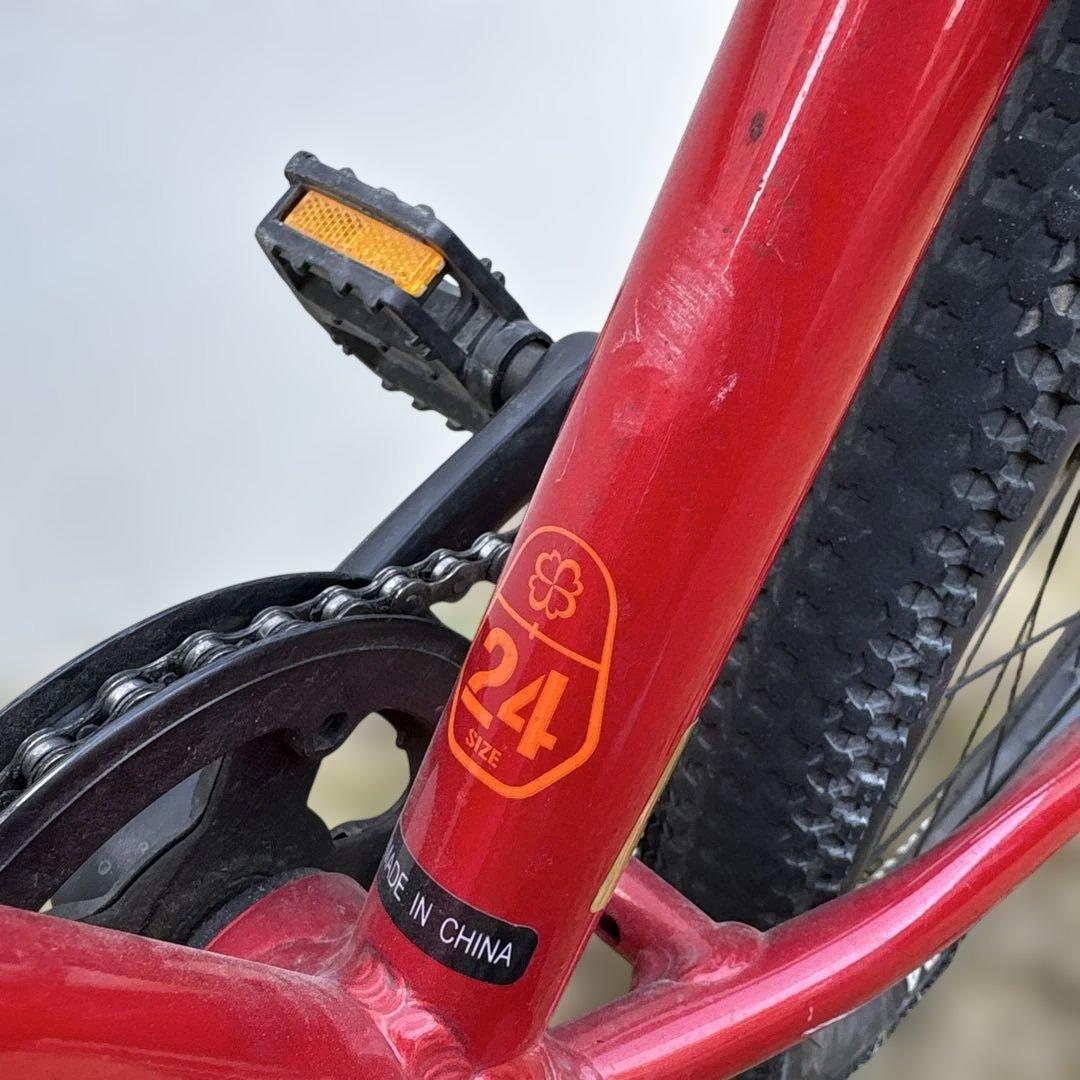 引取限定近隣応相談　岐阜県　ヨツバサイクル 24インチ レッドキッズバイク