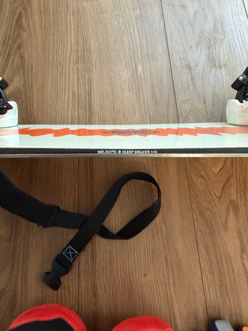 SALOMONサロモンキッズスノーボード3点セットブーツ・バインディング付き