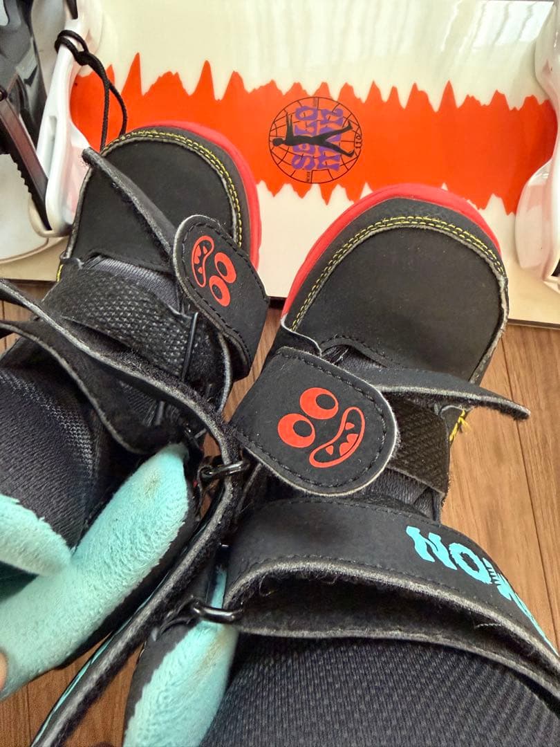 SALOMONサロモンキッズスノーボード3点セットブーツ・バインディング付き