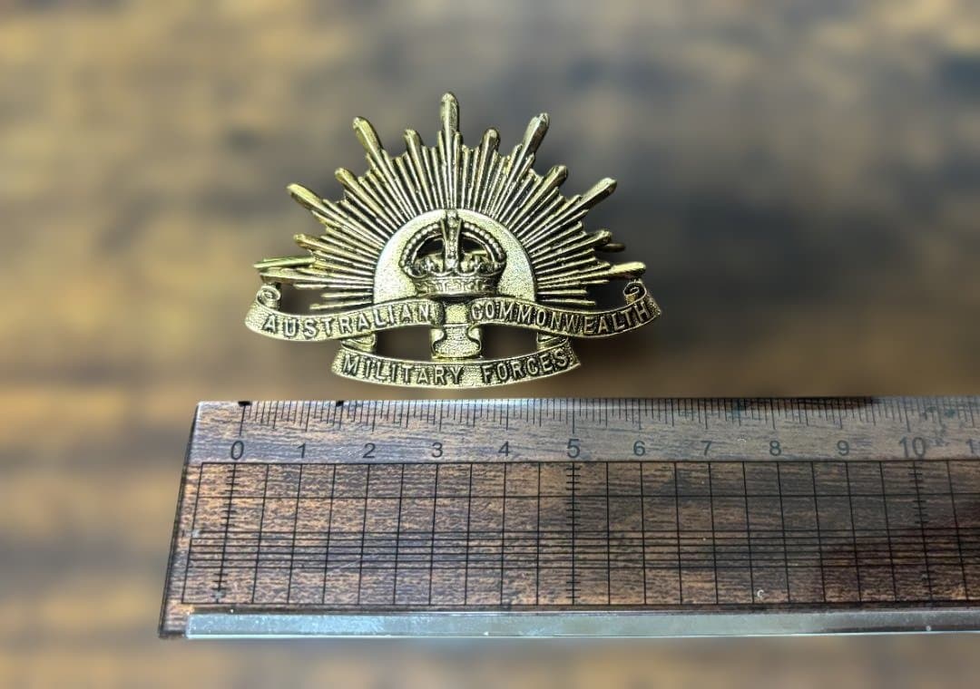AUSTRALIAN ARMY ミリタリーフォース★メタルキャップバッジ帽章