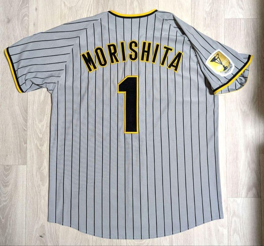 阪神タイガース　森下翔太　チャンピオンワッペン　ユニフォーム　Lサイズ　【美品】