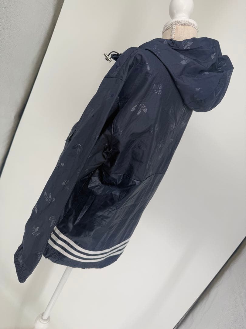 adidas フード付きウィンドブレーカー 紺original トレフォイルロゴ
