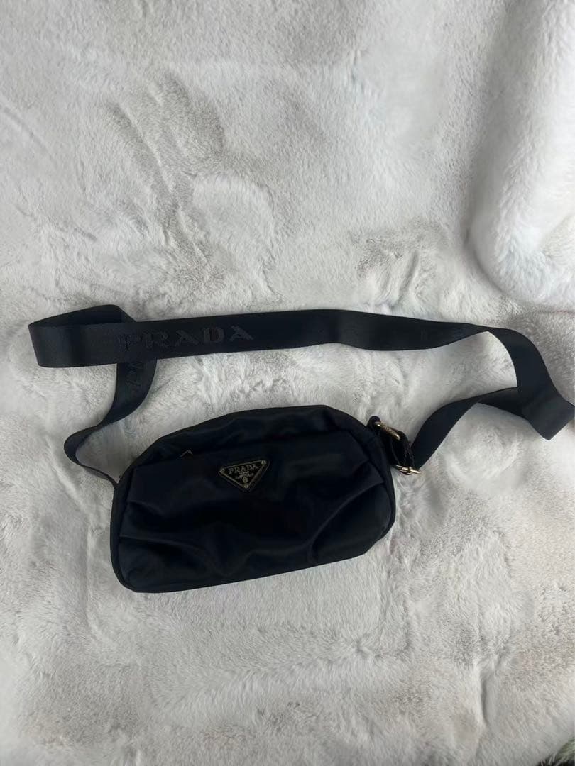 PRADA ブラック ショルダーバッグ ナイロン ノベルティ ブラック t1