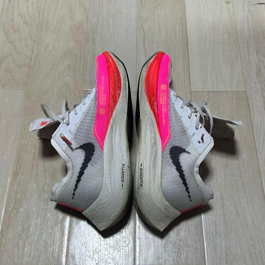 【美品】Nike ZoomX Vaporfly Next% 2 27cm