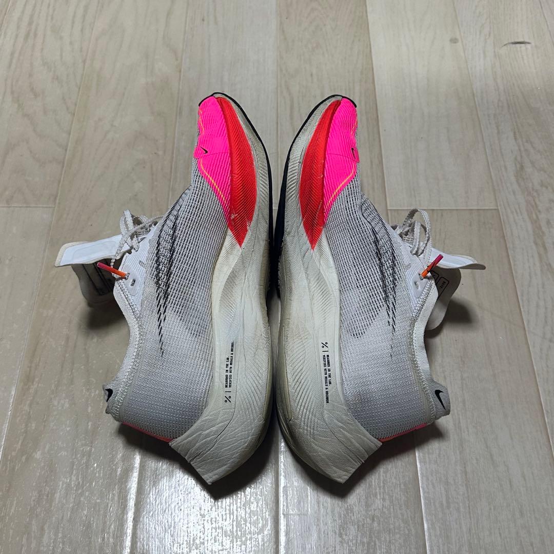 【美品】Nike ZoomX Vaporfly Next% 2 27cm