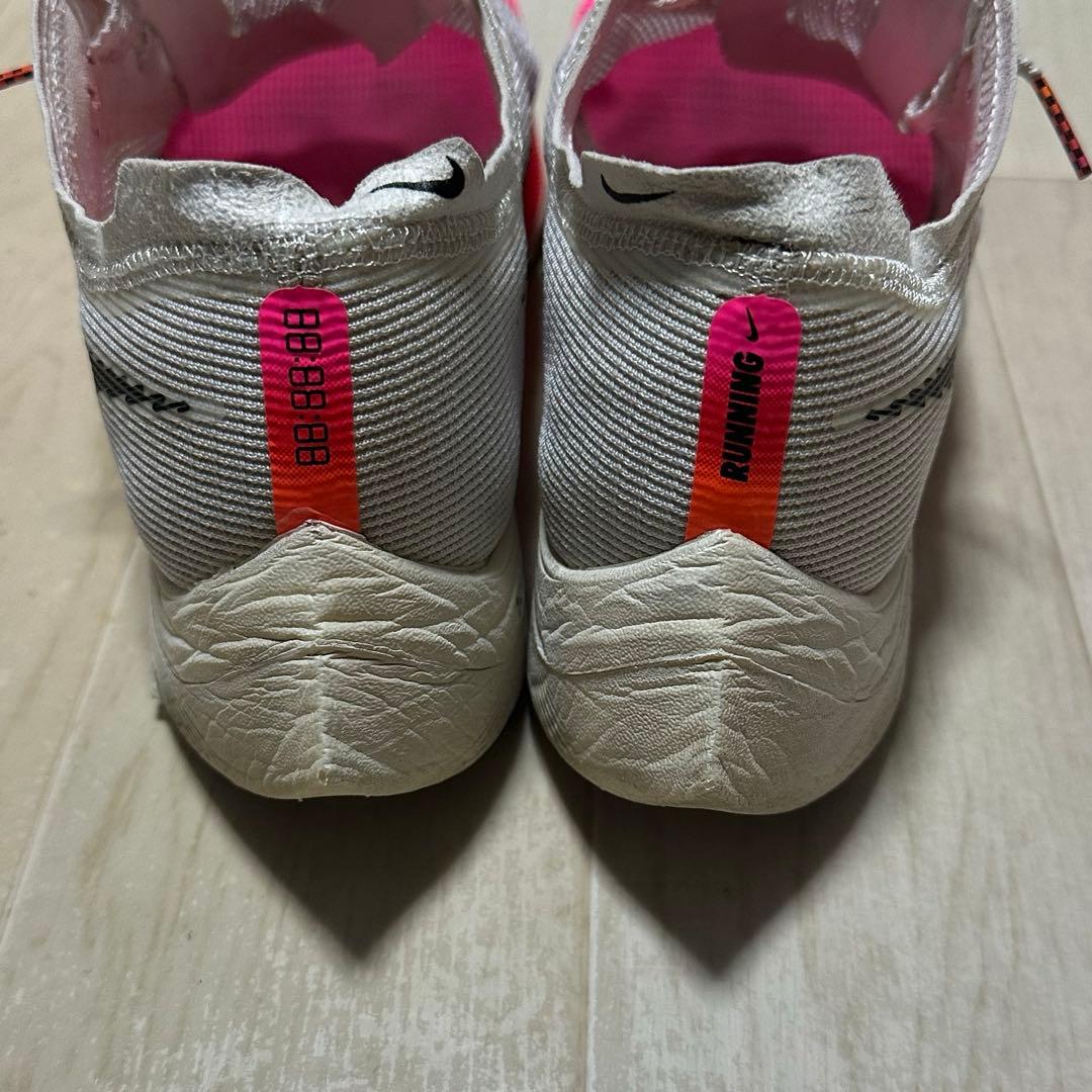 【美品】Nike ZoomX Vaporfly Next% 2 27cm