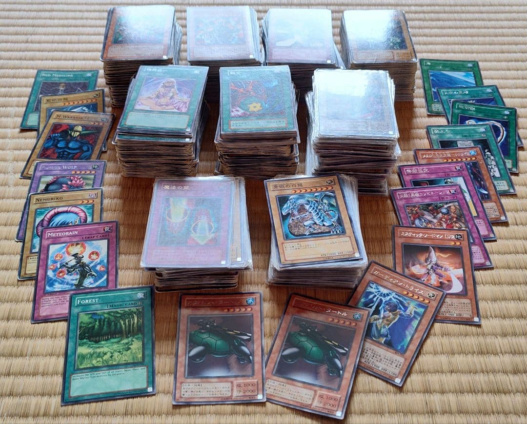 【ジャンク品】遊戯王カード 大量まとめ売り約900枚以上 ノーマルメイン コナミ
