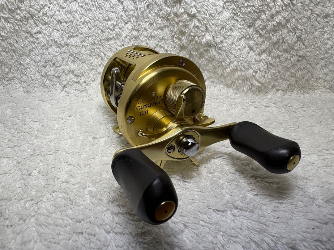 SHIMANO カルカッタコンクエスト101 左巻き ベイトリールRH443