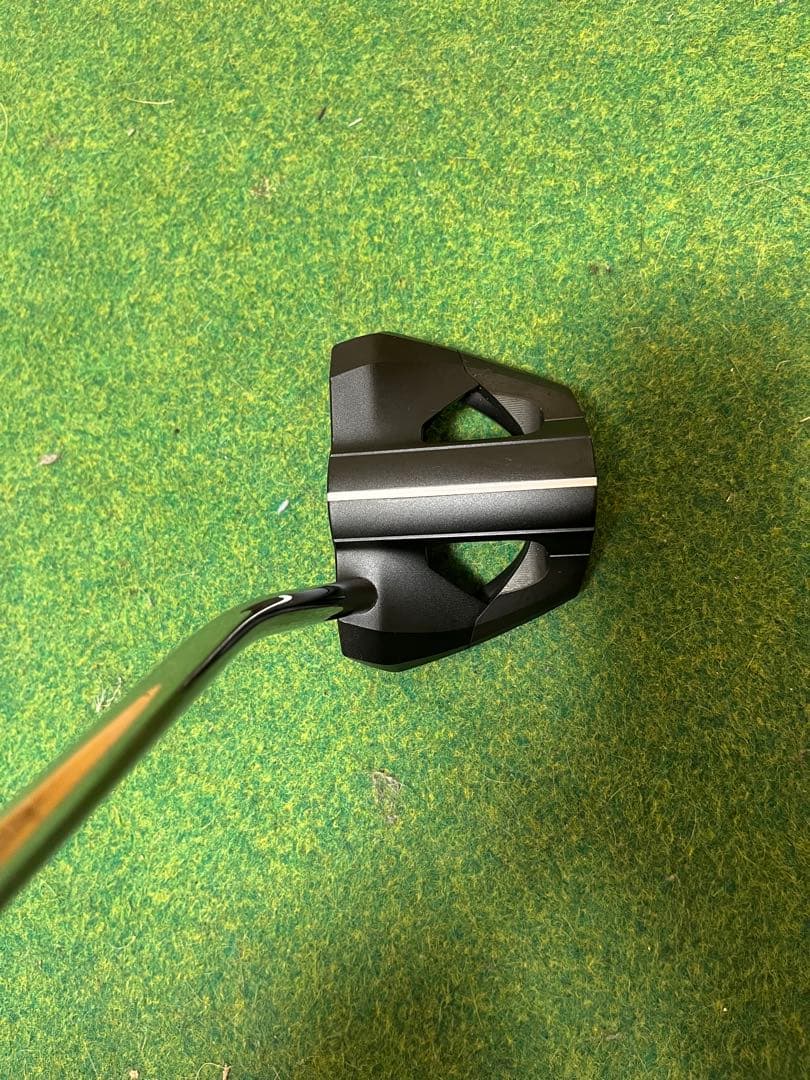 ゴルディロックス　パター　モデル922 オールブラック　34インチ