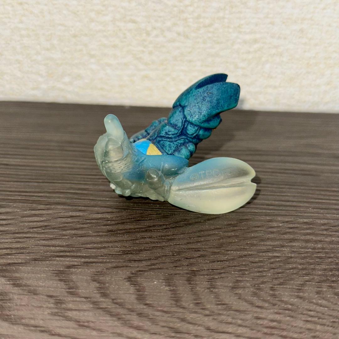 [G3018] おとなりのかいじゅう ミニフィギュア バルタン星人（転んで脱皮）