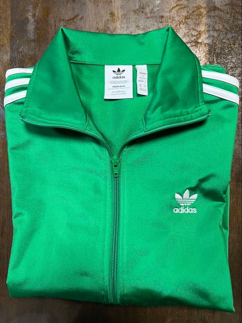 Adidas トラックジャケット