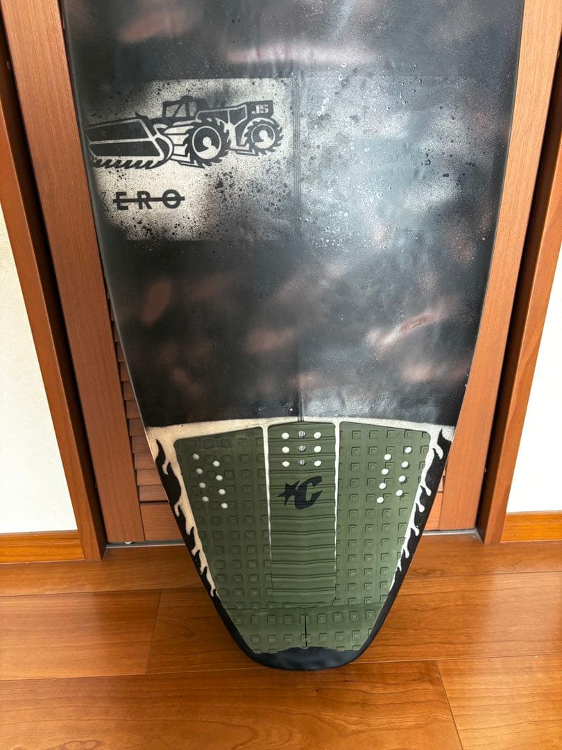【最終値下げ】JS XERO 5'9\" 27.6L 激安　セルフペイントFCS2