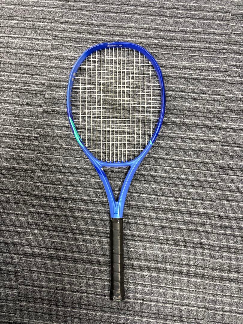 ラケット(硬式用) ezone 100 tour g2