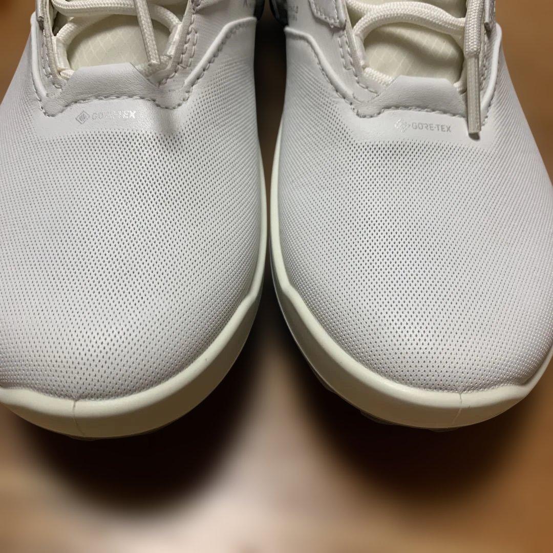 ECCO ホワイト ゴルフシューズ新品　未使用