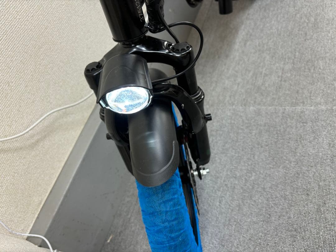 引取り限定　新品/ハイスペック/折りたたみ/電動アシストE-BIKE 黒