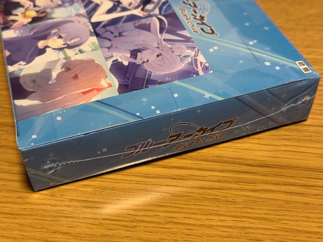 ブルーアーカイブ　ヴァイスシュヴァルツ　初版