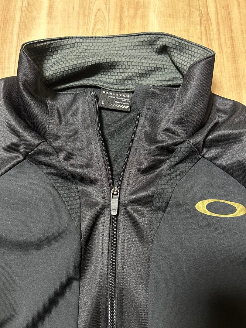 OAKLEY ブラックジャージ上下セット