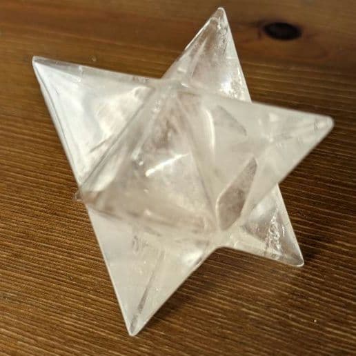 欠け有り　大きいサイズ 水晶 マカバスター