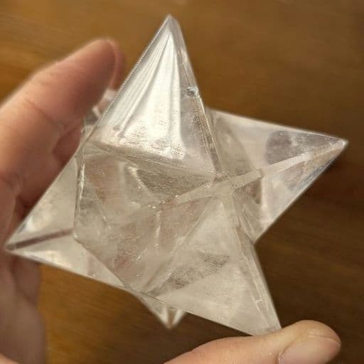 欠け有り　大きいサイズ 水晶 マカバスター