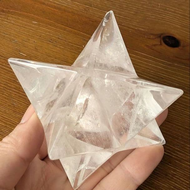 欠け有り　大きいサイズ 水晶 マカバスター
