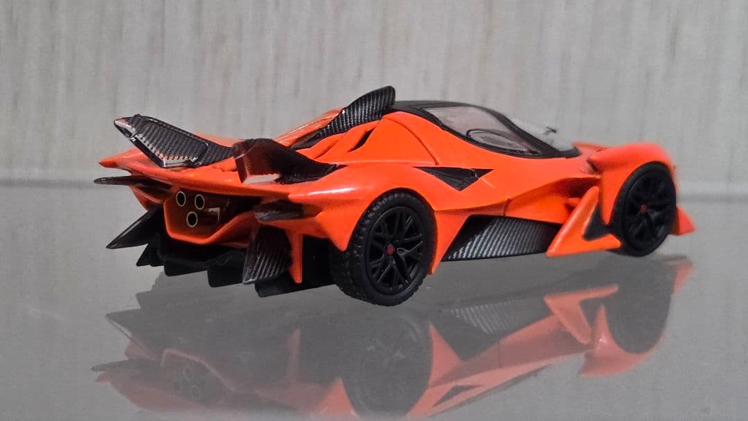 DMH 1/64 アポロ EVO