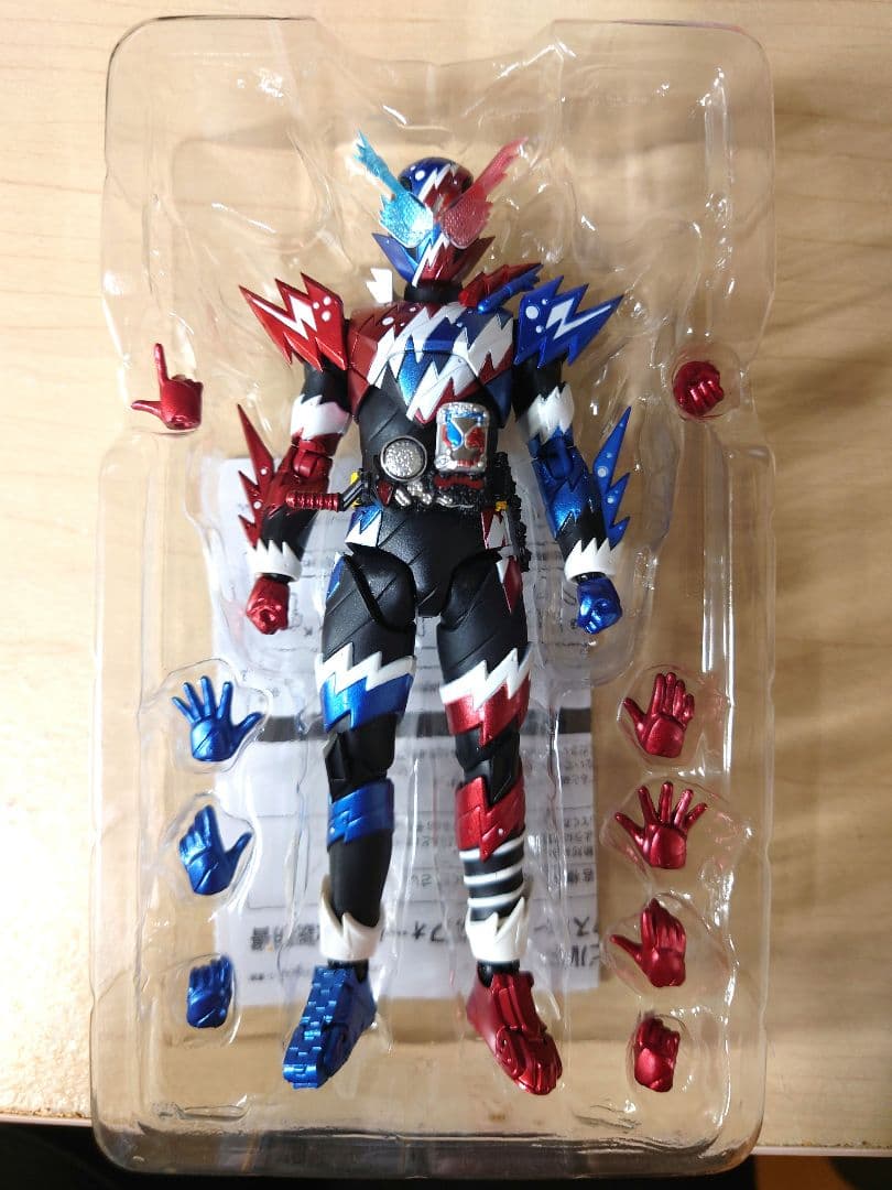 【SALE】複眼改修S.H.Figuartsビルドラビットタンクスパークリング