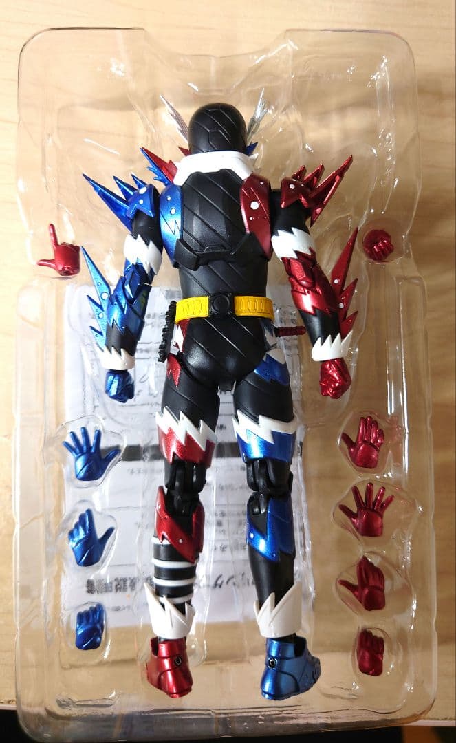 【SALE】複眼改修S.H.Figuartsビルドラビットタンクスパークリング