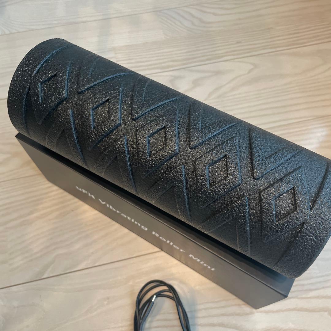 び*る様 【美品】uFit Vibrating Roller Mini電動フォー
