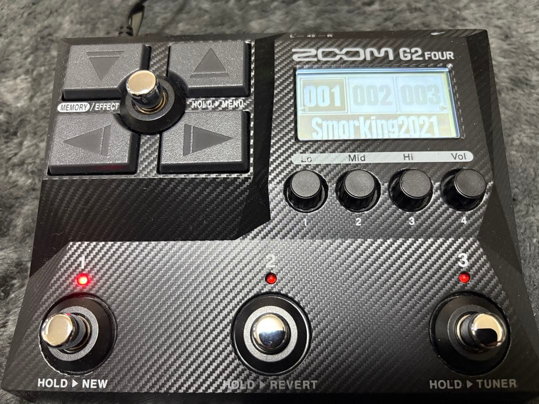 ZOOM G2 FOUR ギターマルチエフェクター中古品
