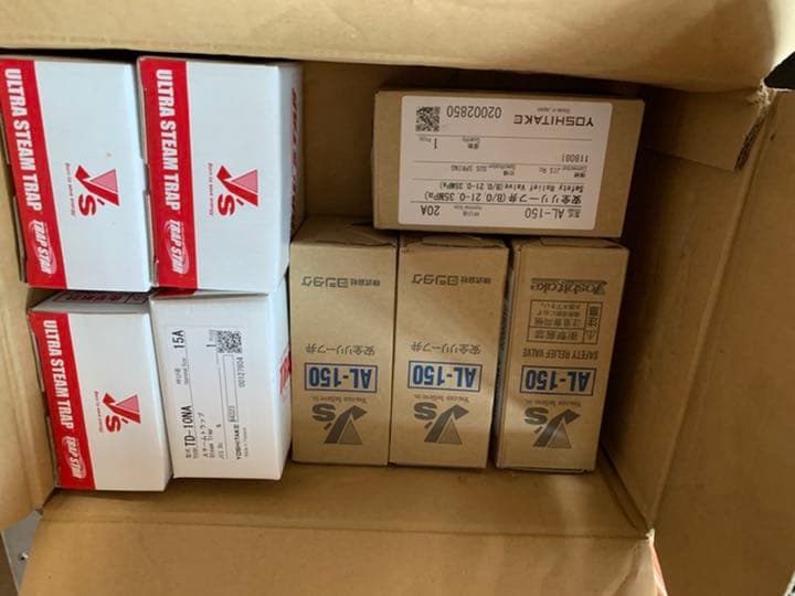 蒸気配管用部品　　　　安全リリーフ弁