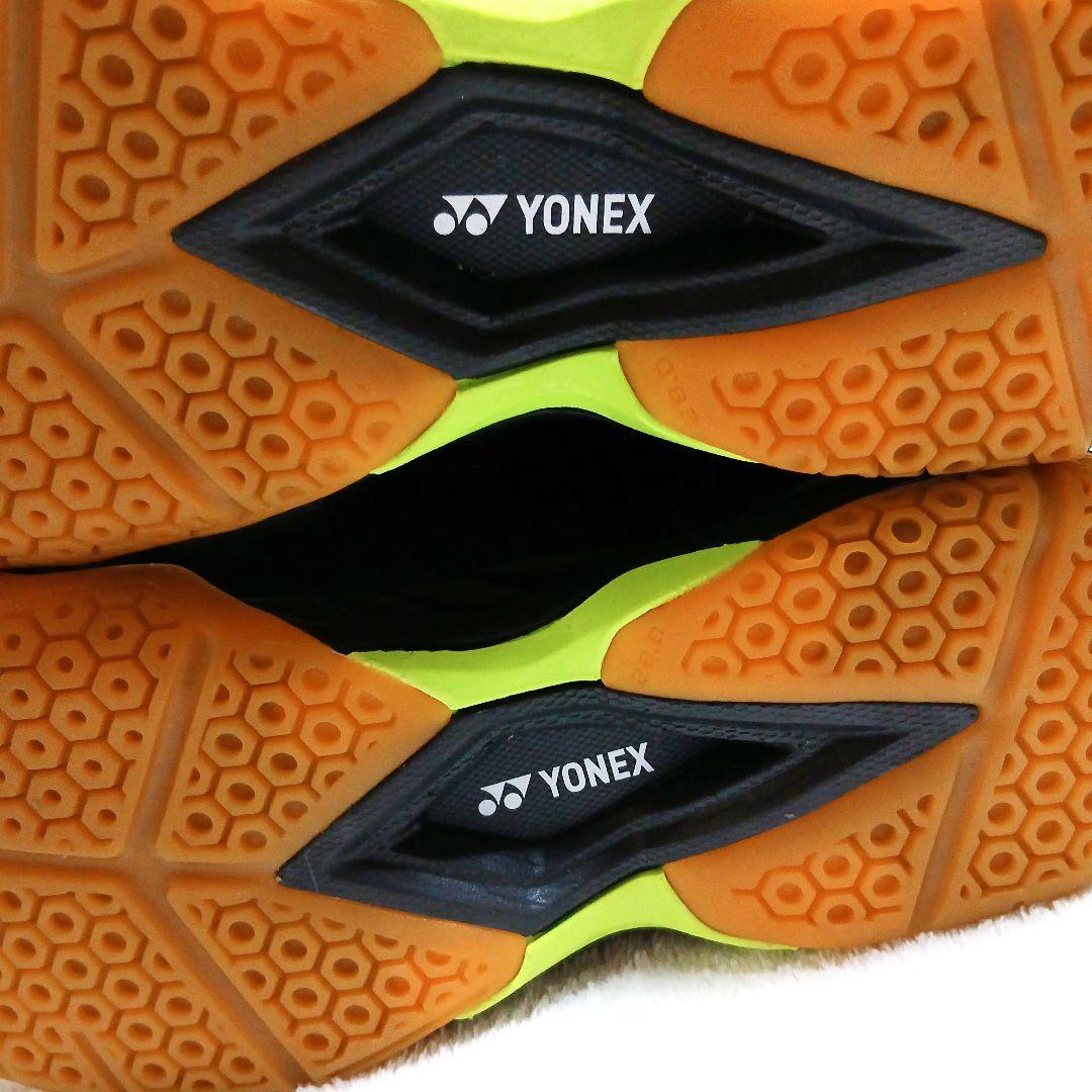 美品　ヨネックス　YONEX　パワークッション　820MID 28cm シューズ
