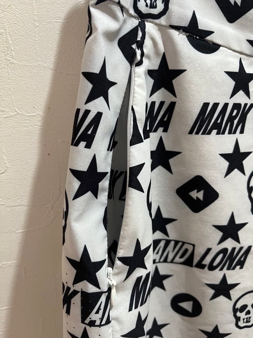 マークアンドロナ　MARK&LONA マクロナ スカル 星 総柄 ショートパンツ
