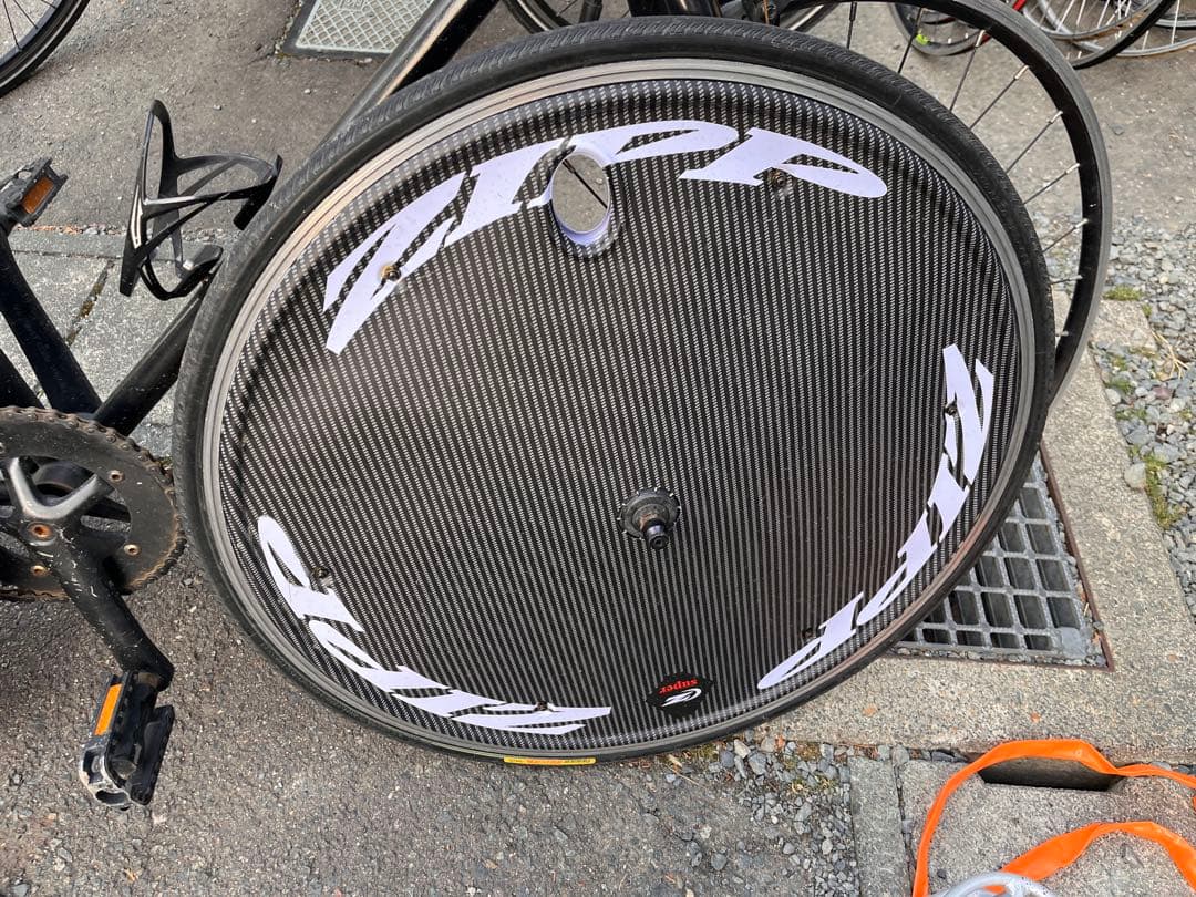 急ぎ！ZIPP カーボン ディスクホイール　700c