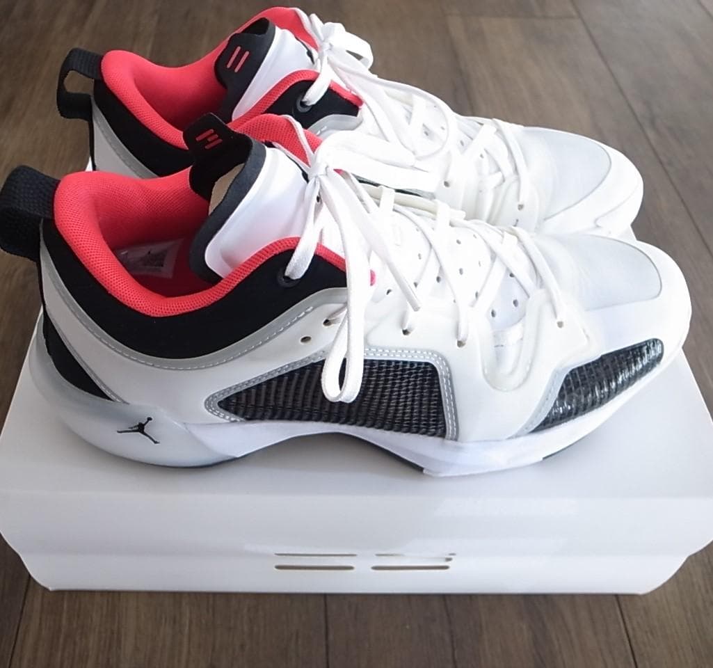 ジョーダン AIR JORDAN 37 LOW PF 30cm